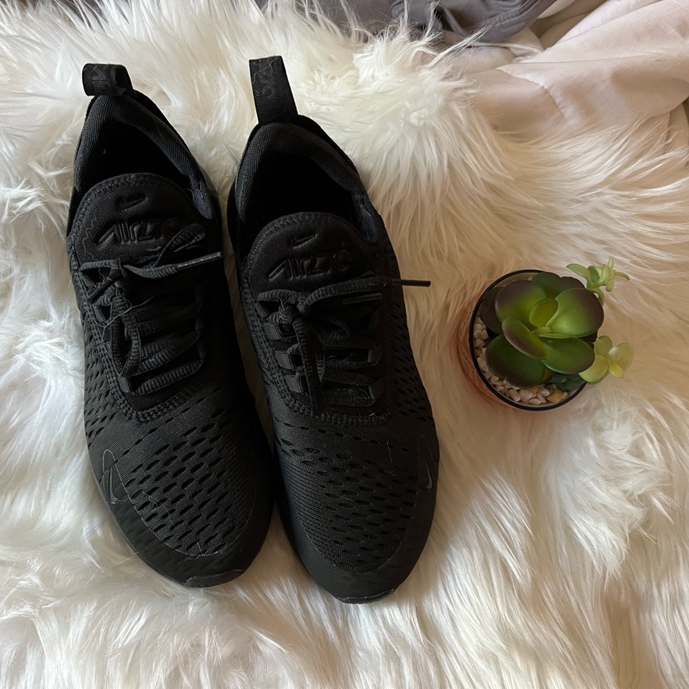 🌻 Nike 270 air max sneakers size 8! - Picture 8 of 12